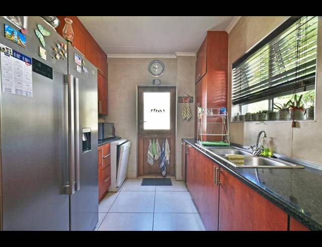 3 BEDROOM APARTMENT FOR SALE IN EAGLE CANYON GOLF ESTATE